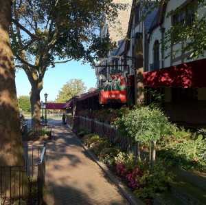 sidewalk in front 300x298 Accommodations Reviews
