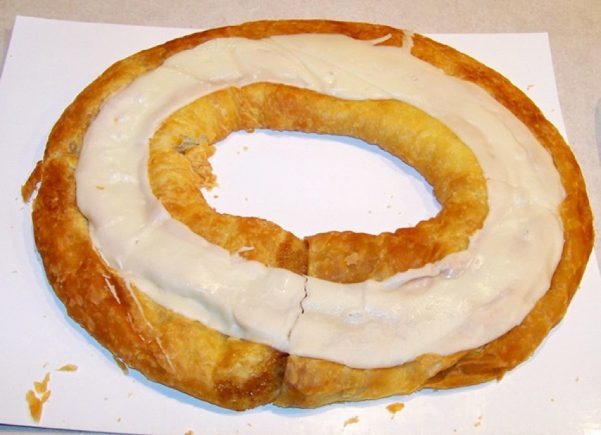 February-The-Kringle-Capitol-of-the-World-Racine-Wisconsin-Jan-Ross2