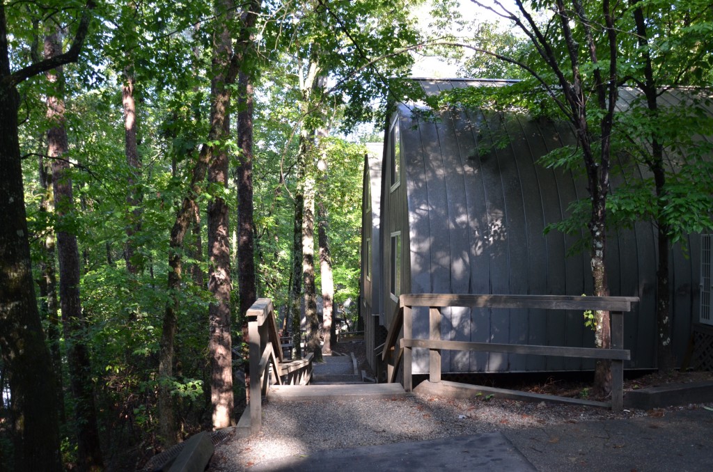 Walk to the Cabins