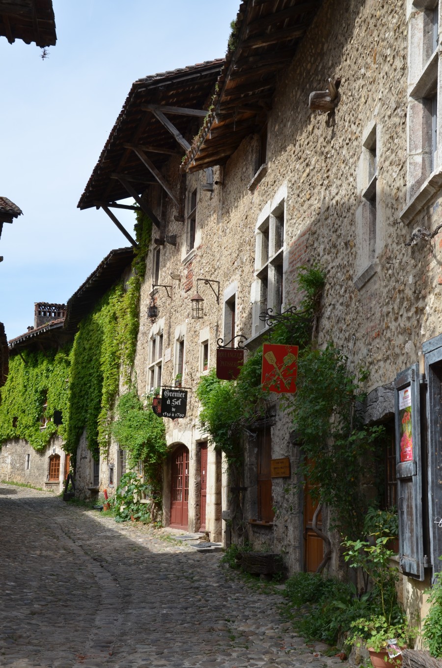 Exploring the French Medieval Village of Perouges - WanderlustWonder